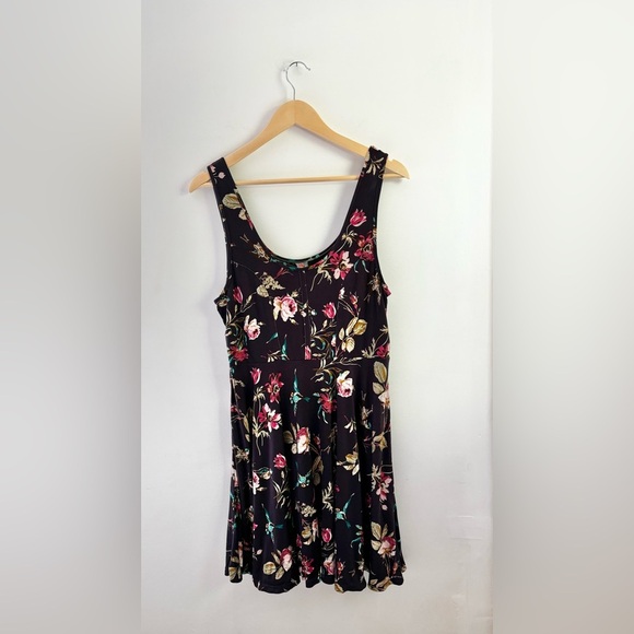 Free People Dresses & Skirts - FREE PEOPLE | Hummingbird floral mini dress | size large